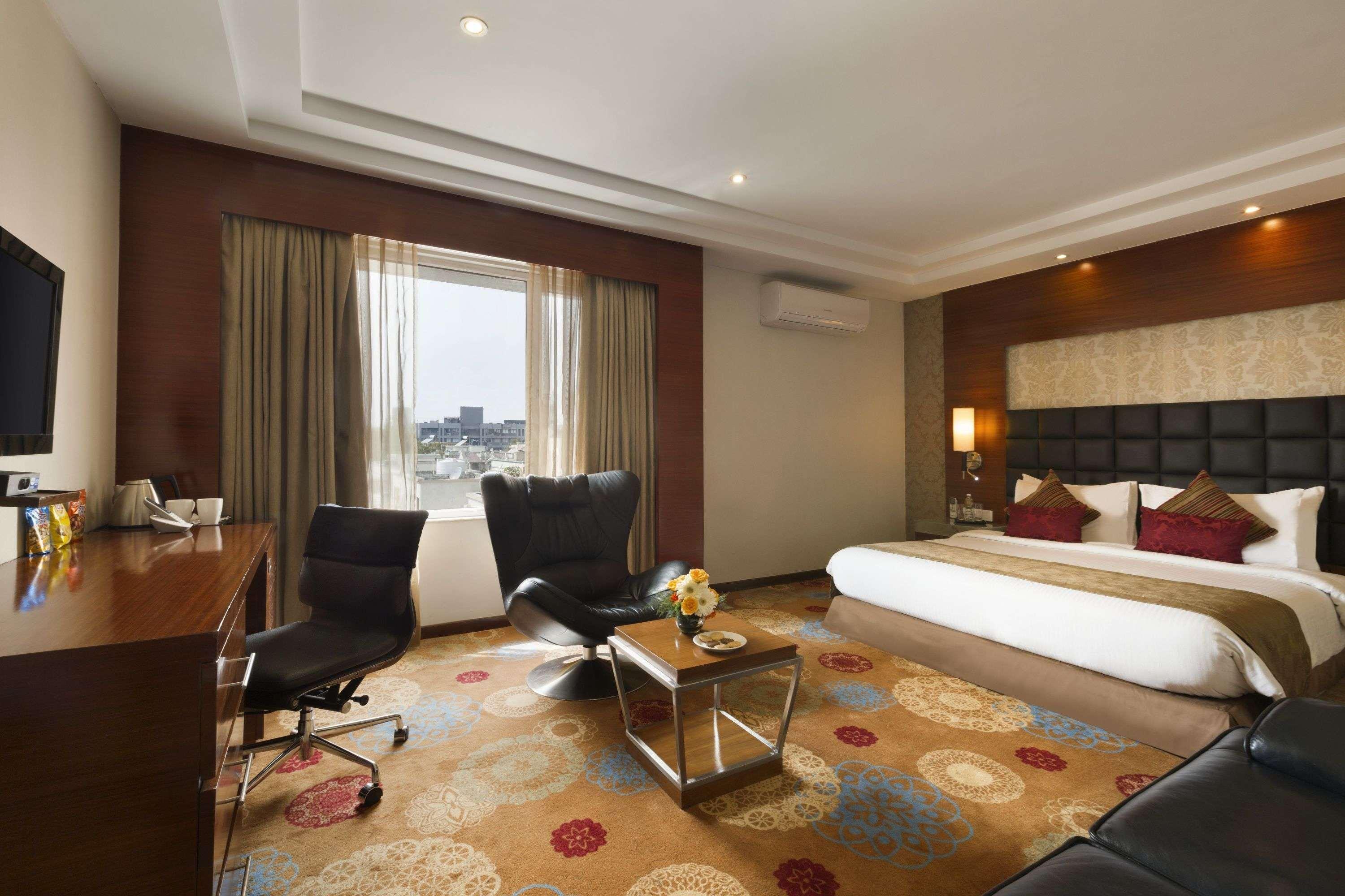 Ramada Ahmedabad Hotel Exterior photo