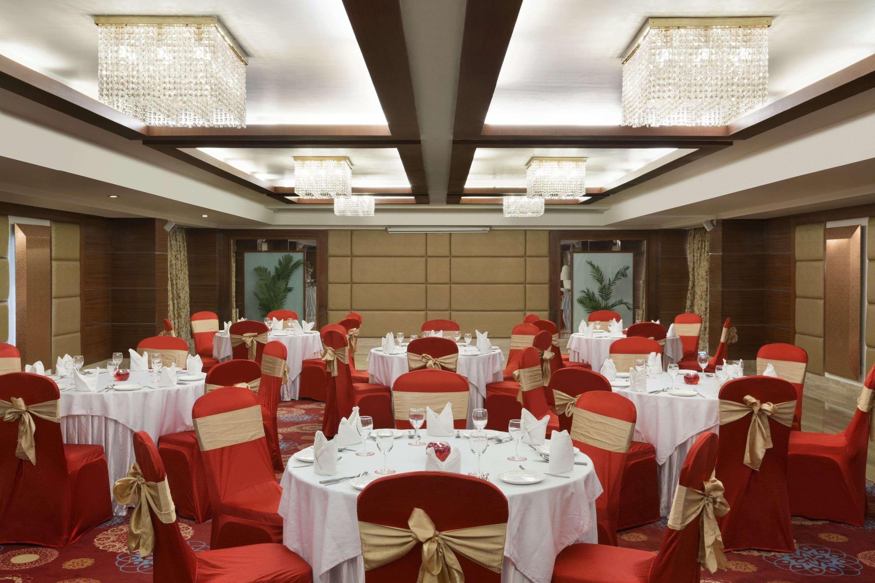 Ramada Ahmedabad Hotel Exterior photo