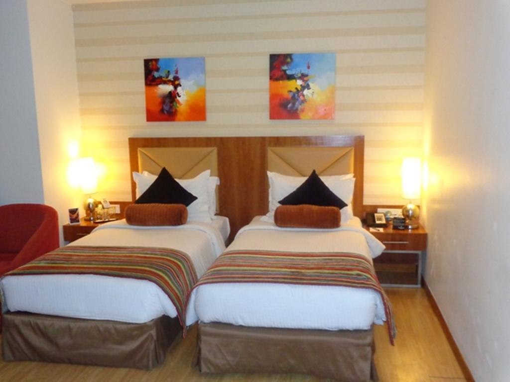 Ramada Ahmedabad Hotel Room photo
